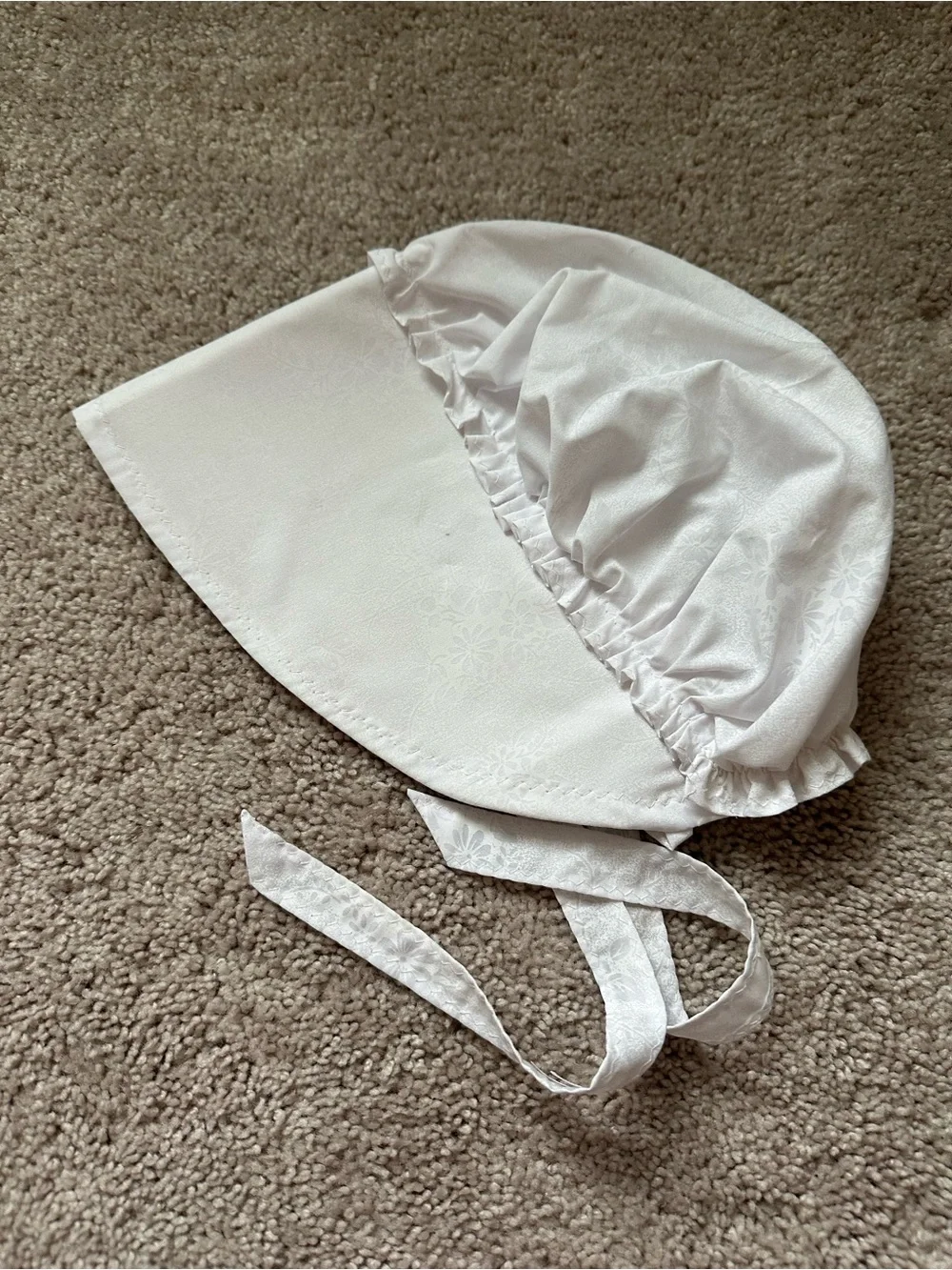 Classic White Adult Bonnet